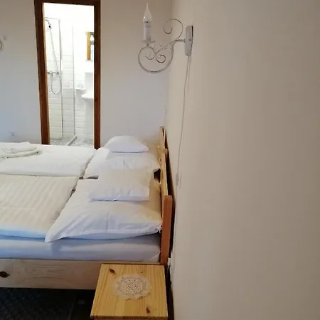 Zempleni Tuenderkert Vendeghaz Gasthof Fuzerkomlos