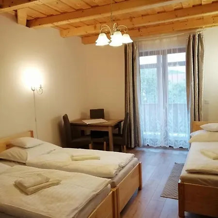 Zempleni Tuenderkert Vendeghaz 3* Fuzerkomlos