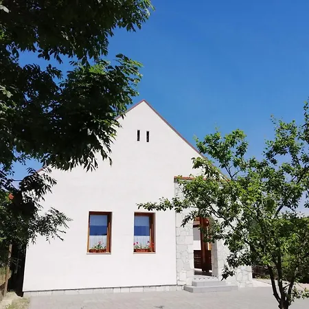 Zempleni Tuenderkert Vendeghaz Fuzerkomlos