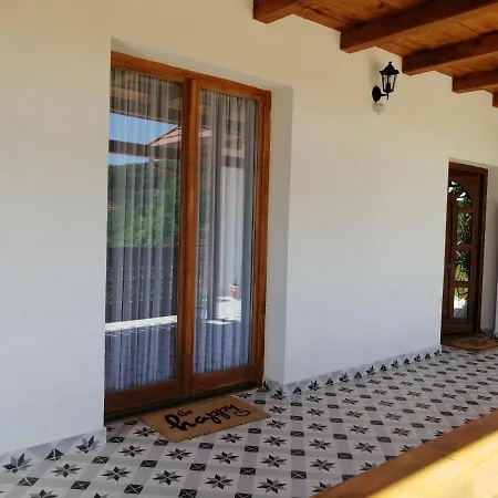 Zempleni Tuenderkert Vendeghaz Guest house *
