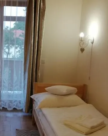 Zempleni Tuenderkert Vendeghaz