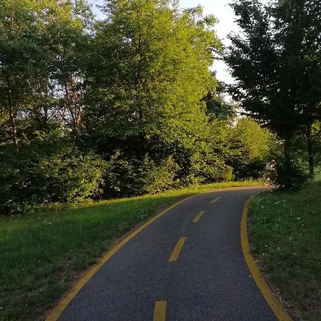 Zempleni Tuenderkert Vendeghaz 3* Fuzerkomlos