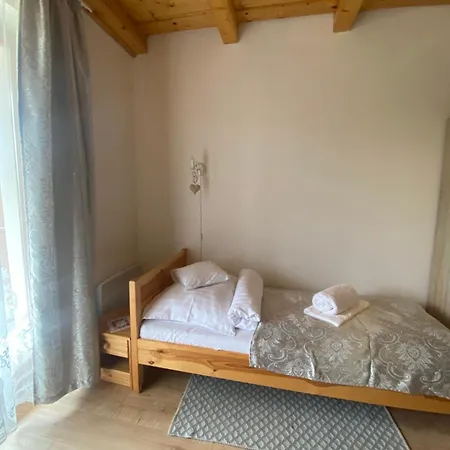 Zempleni Tuenderkert Vendeghaz Fuzerkomlos