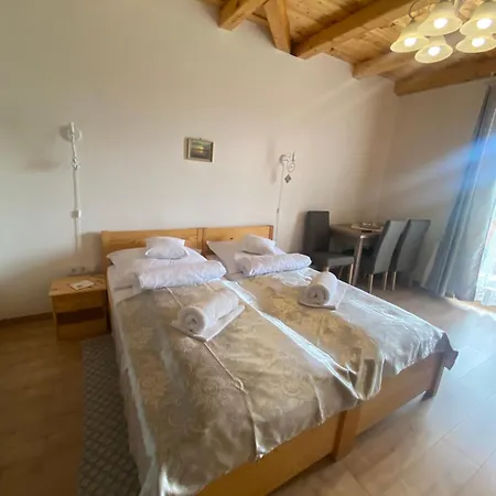 Zempleni Tuenderkert Vendeghaz Gasthof