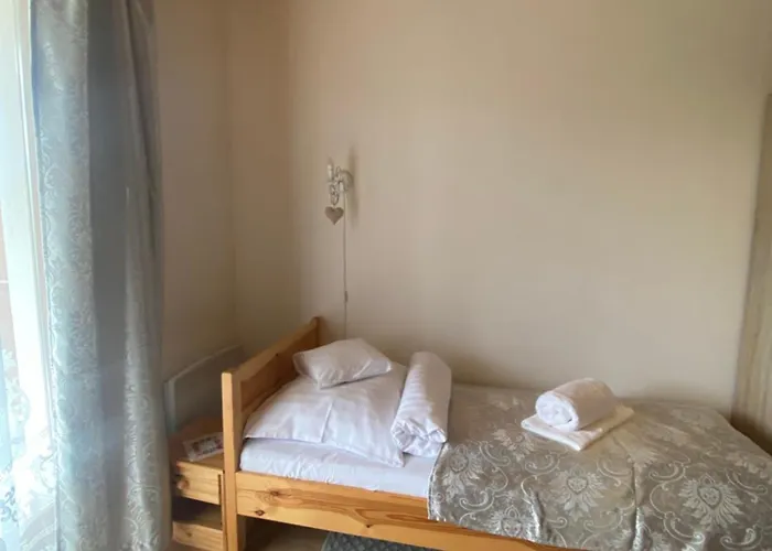Zempleni Tuenderkert Vendeghaz Fuzerkomlos